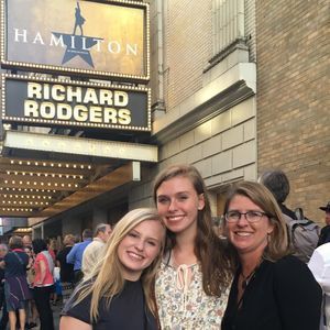 Meet your Posher, Suzanne